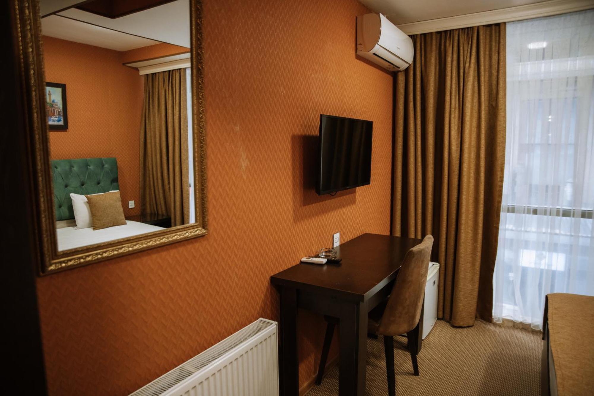 Address Hotel Bakoe Buitenkant foto